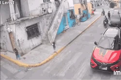 网友:当时双方都害怕极了。