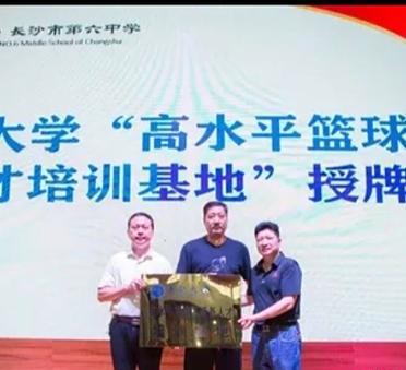 无风不起浪！前男篮国家队助教，佟佳俊恩师加盟广东？随着广东队首席助教伊戈尔离