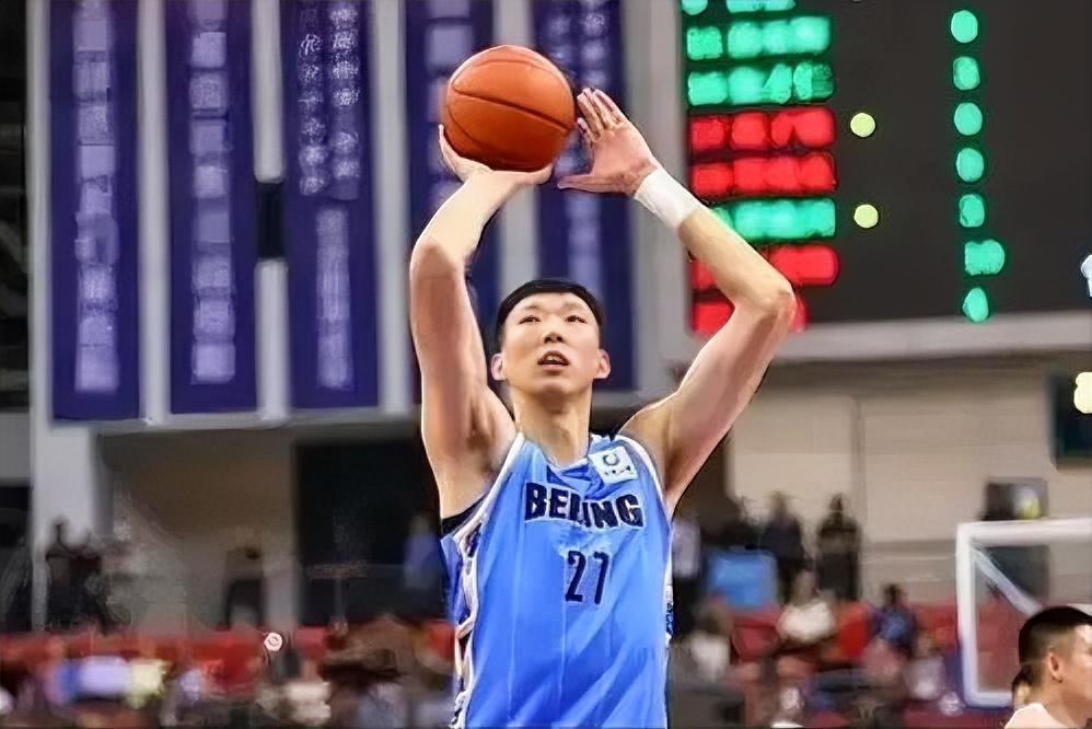 七连胜！北京96-70大胜福建，这3位球员堪称赢球头号功臣！1. 雷蒙，本场化