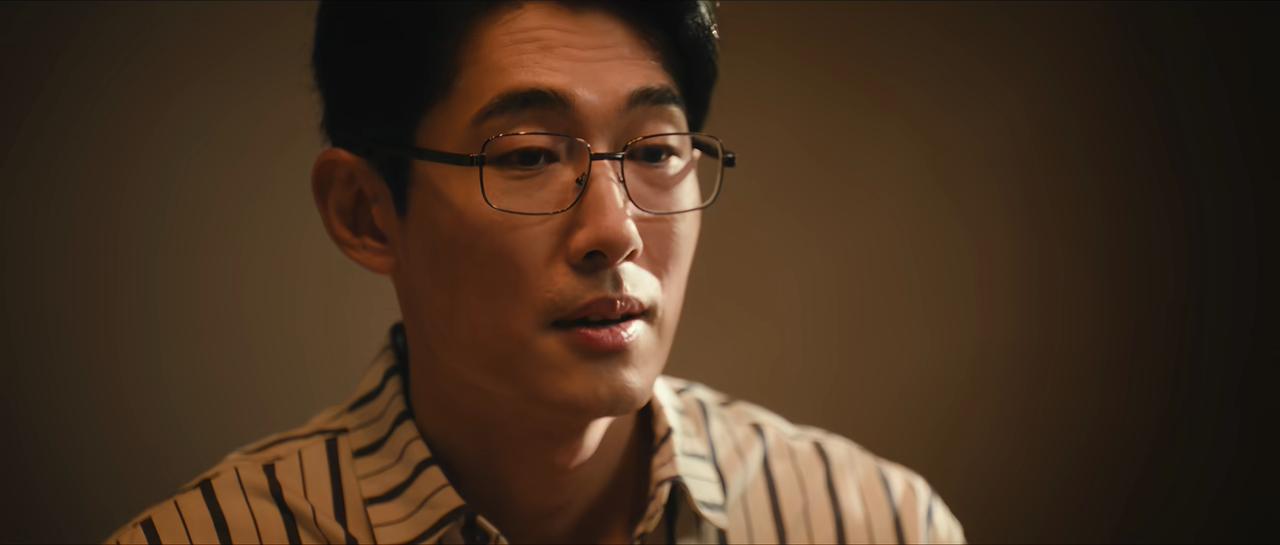 《交锋》里面的间谍的手段真的看得人毛骨悚然！比如间谍要策反一位女教授，一开始