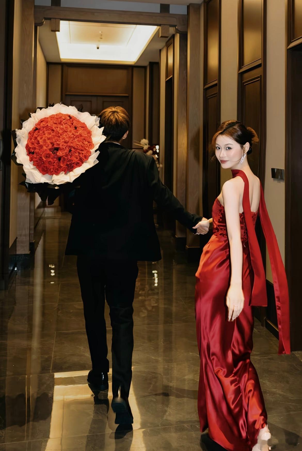 没什么啦国庆悄悄订个婚​​​