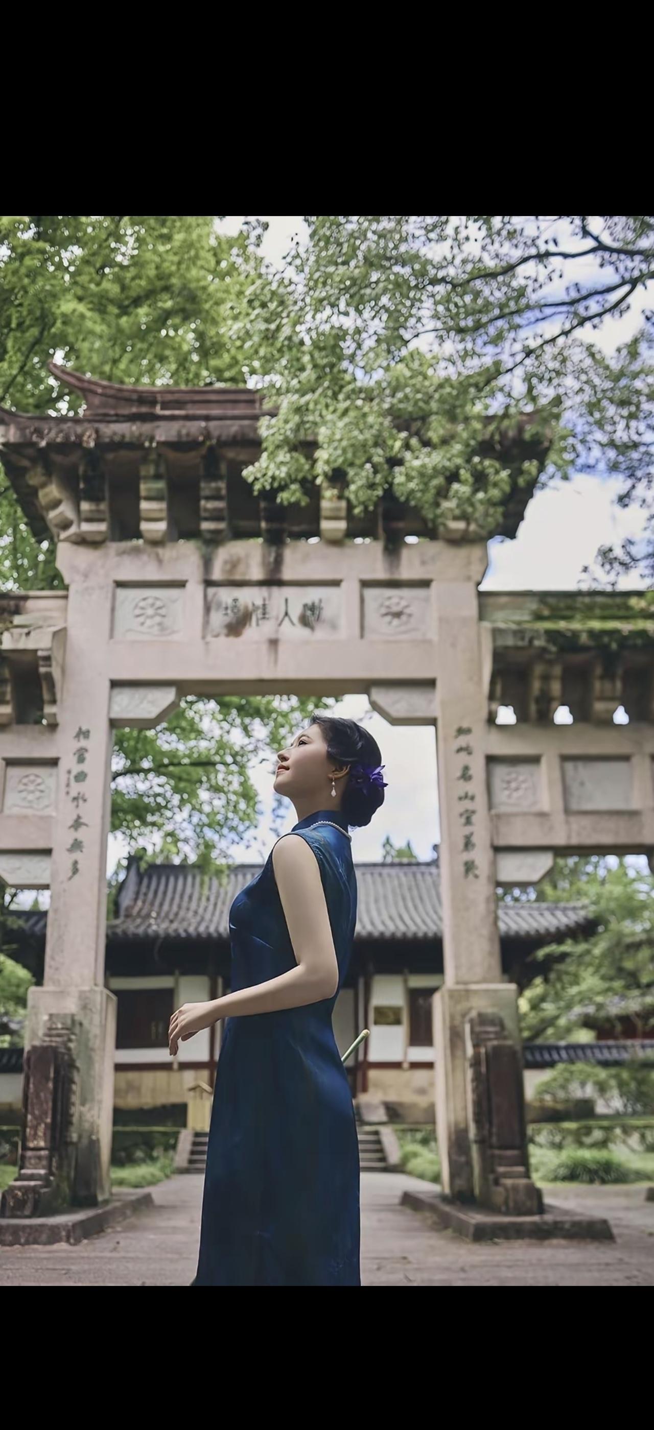 美好时光，莫失莫忘，仙寿恒昌。不离不弃，芳龄永继。