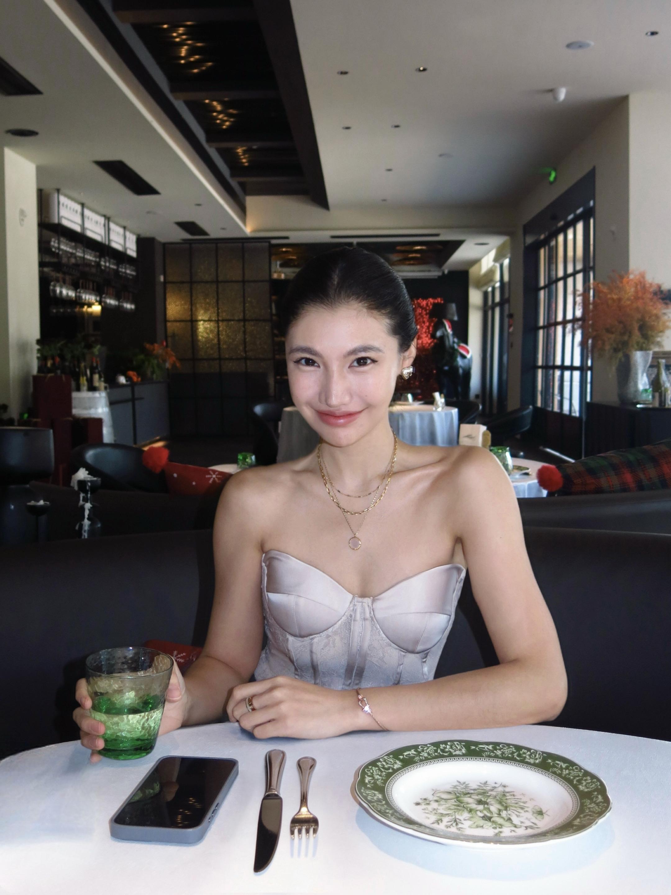 淡淡的 顺顺的。