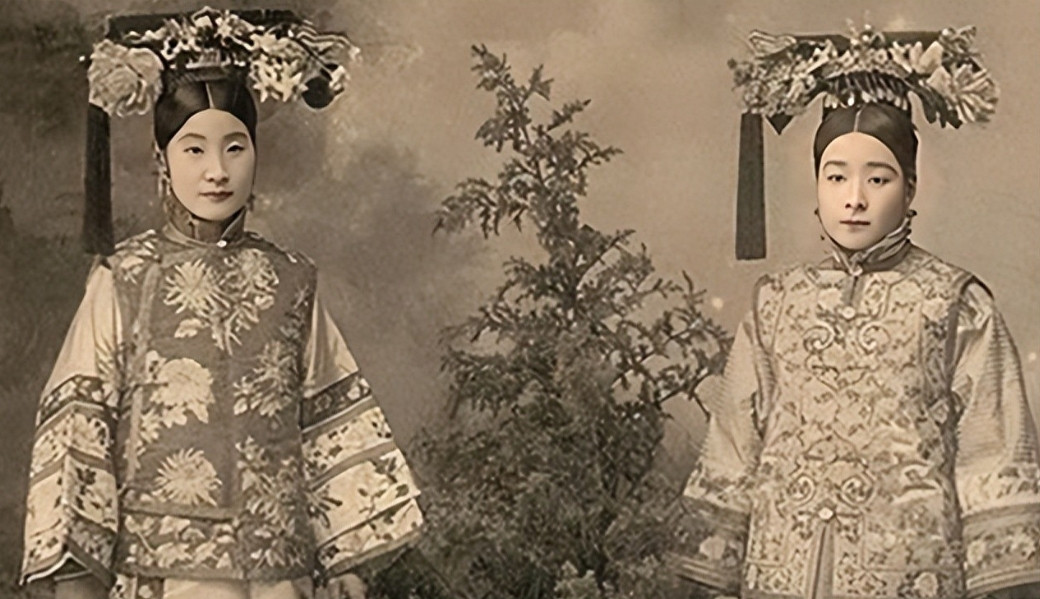 清朝如何区分女人是汉族还是满族？有两个部位，一个明显一个隐私
