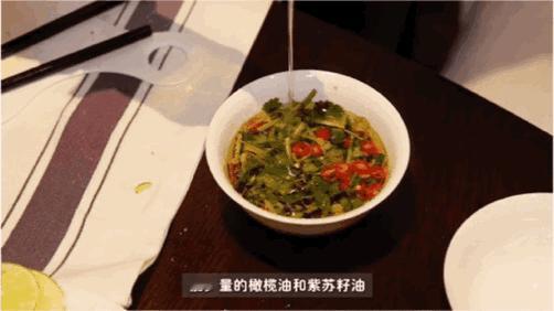 关晓彤独家夏日百搭蘸料关晓彤的吃吃喝喝美美晓彤每次分享食谱都让我觉得：原来做饭