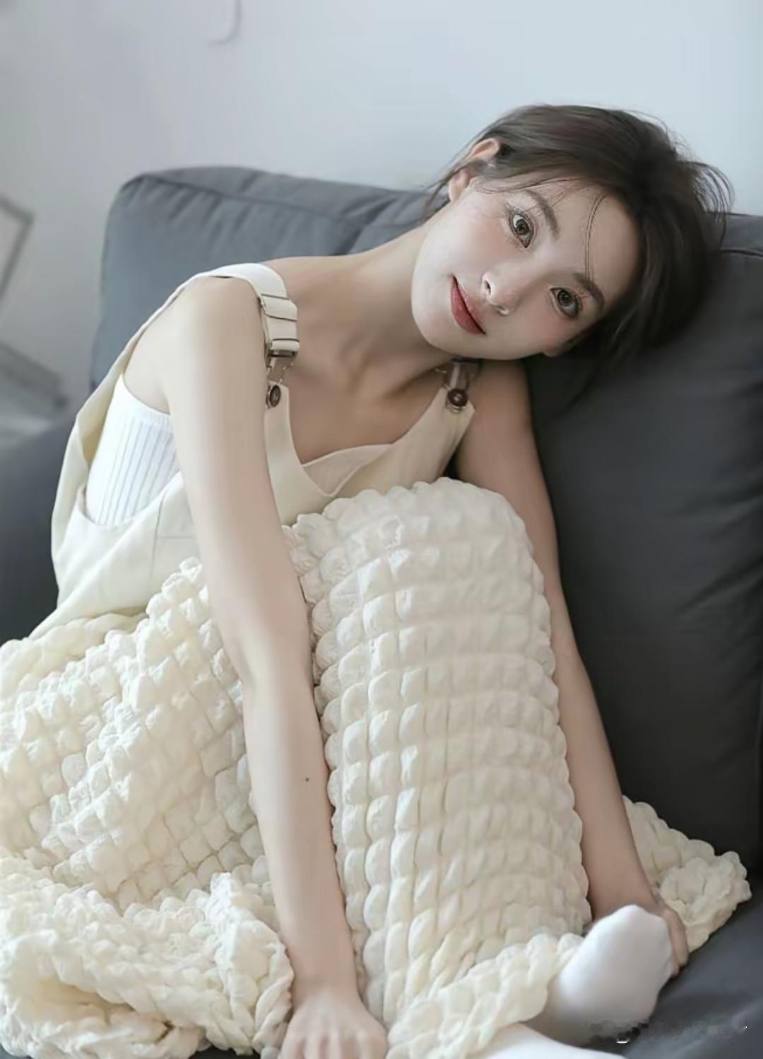 江西女孩在成都打工，谈了一个四川男孩。二个家人见面谈结婚时，女方说他们老家彩礼