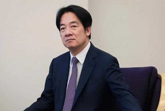 郑丽文的飞机还没落地上海，赖清德当局那边就动手了!郑丽文乘飞机前往上海的同