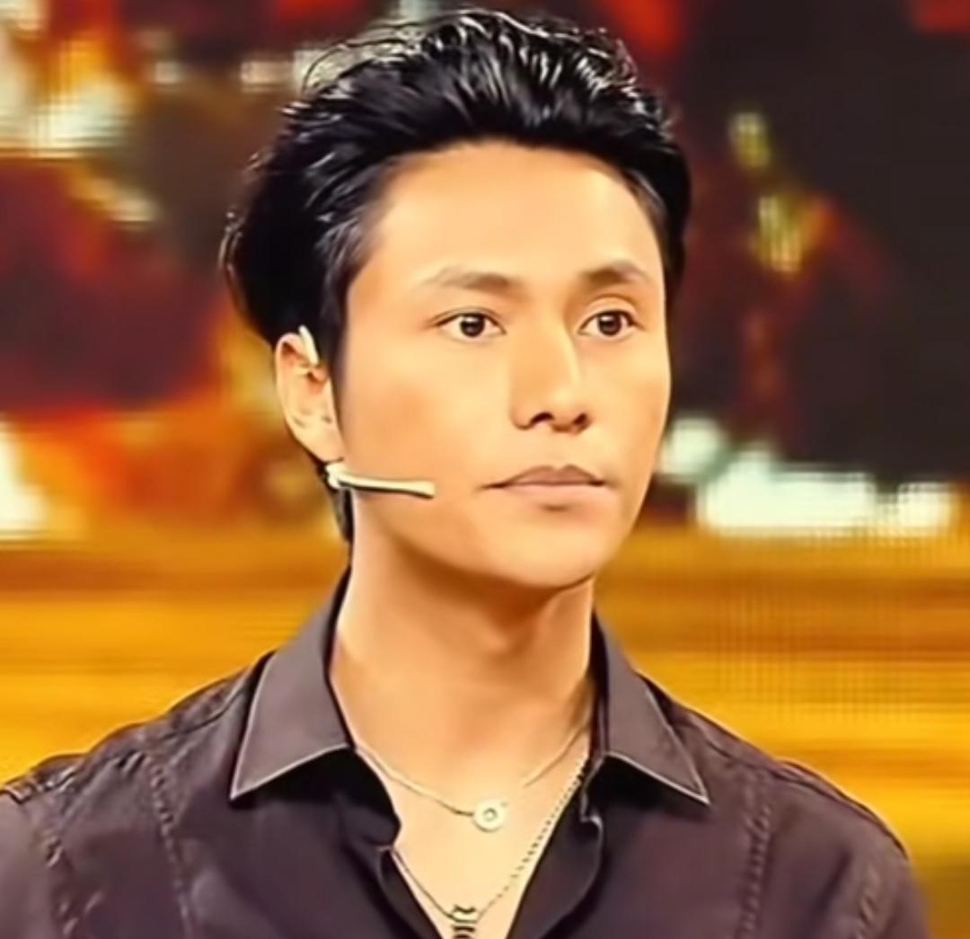 陈坤前后对比差别挺大，毕竟都50岁的人了，有变化很正常。最近，总在网上刷到陈