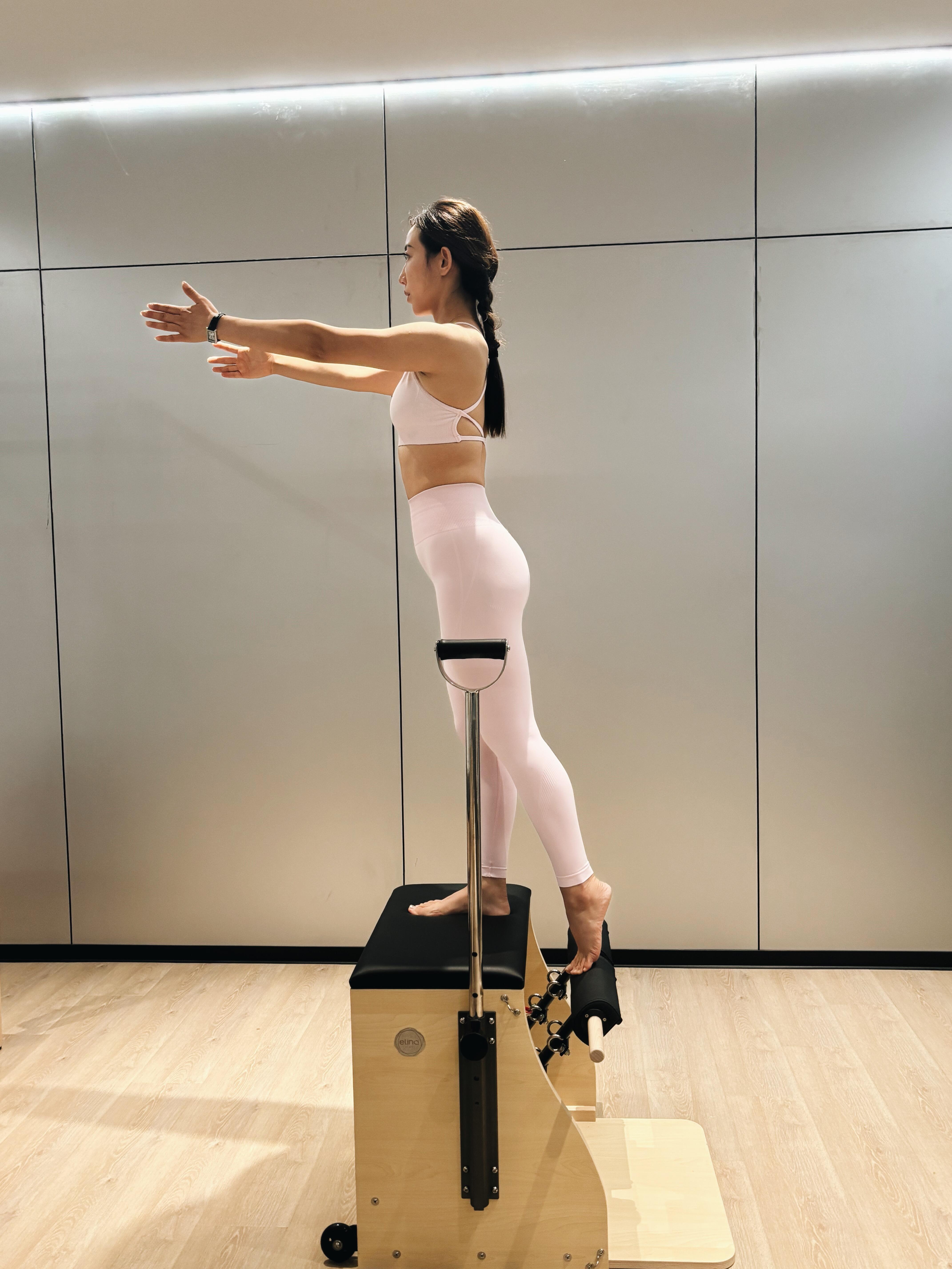 辞职的第44天教韩雪练普拉提啦