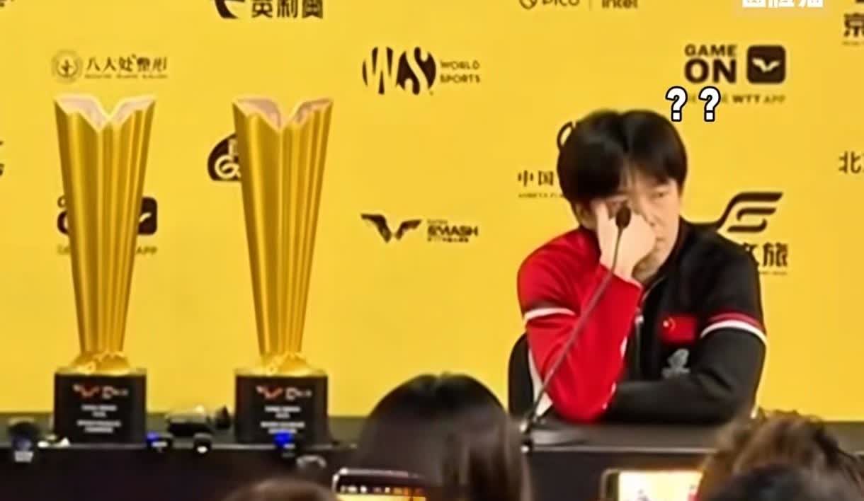 看这表情，肯定也是把记者问的石景山，听成了孙颖莎，孙颖莎也听成了自己[捂脸哭]，机