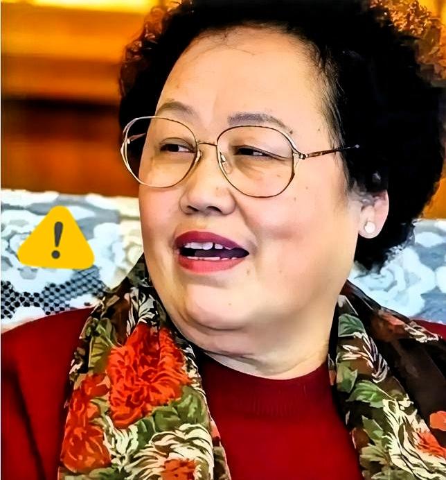 陈丽华仙逝​要说她此生最该感恩的人，​我看不是丈夫迟重瑞，而是她那位低调内敛