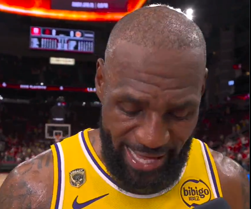 詹姆斯谈季后赛历史首次父子连线: 那真是个特别的时刻