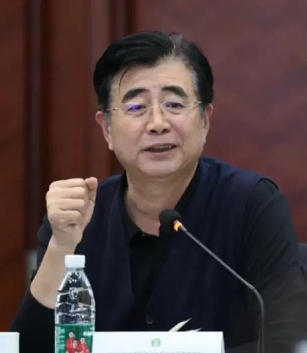 有人想掐足协和男足的脖子了！再看到谁赞助中超球队，那就再也不买他们家的产品！