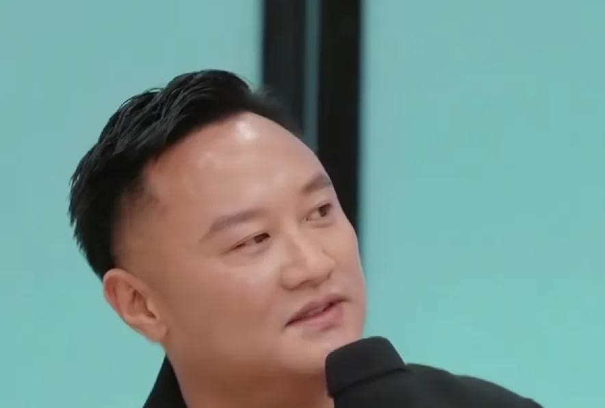 李诚儒太牛了，居然敢和资本正面硬刚！节目里，制片人一直挑刺颜安的表演，郝蕾争