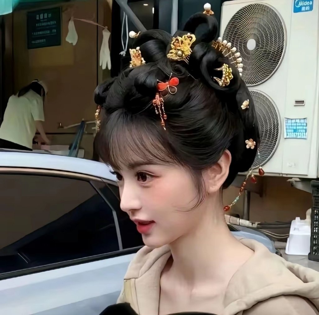 【田曦薇】这完全是布偶猫侧脸吧🙀cr·小曦一点.