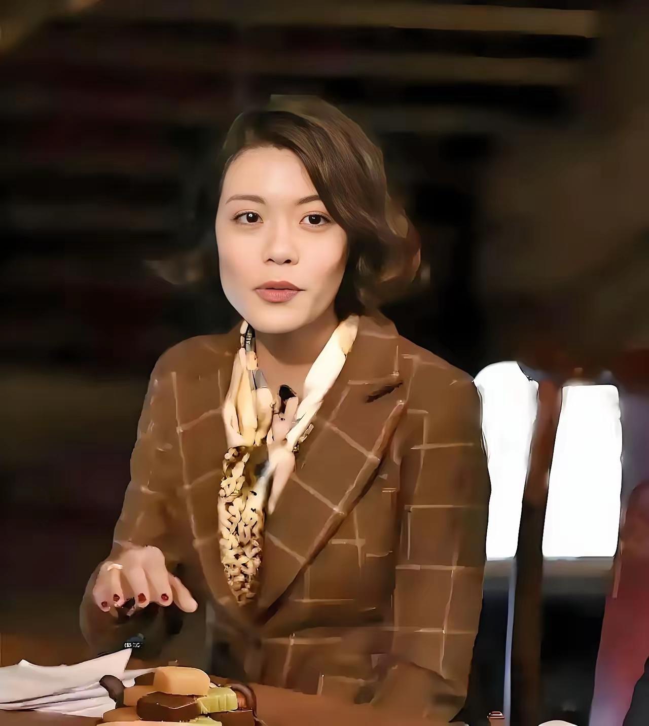 复旦大学陈果教授说：“人老了，千万不要享清福，只要你身体没有大毛病，你必须每天都