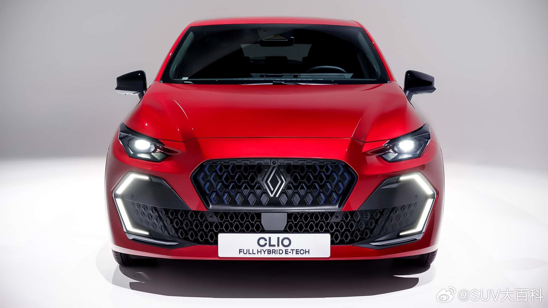 2025慕尼黑车展雷诺发布了全新一代Clio，这是设计语言全面颠覆的一代，浑身