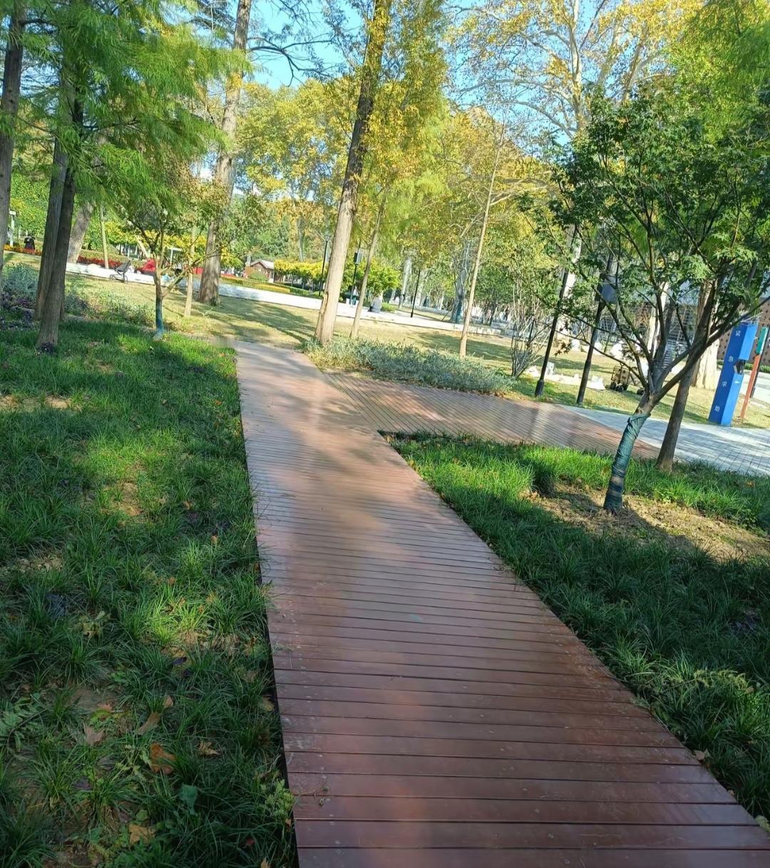 人到老年就会发现这几个好习惯比吃什么补药都要好​1.冬天多晒太阳：可比