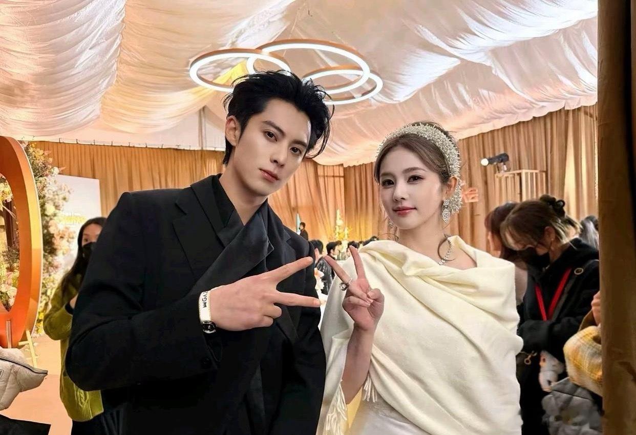 1.网传王鹤棣和白鹿私下交情很不错，二人性格气场相投，私下时常相聚来往。2.沙溢承担家里全部生活开支
