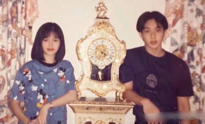 吴尊青梅竹马的爱情令人羡慕，不过他16岁时颜值配不上他老婆的美[大笑]​​​