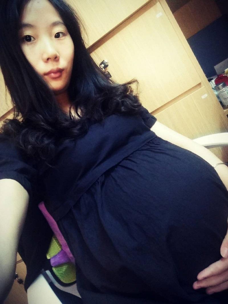女孩未婚先育遭男友母亲责备不检点, 得知宝宝性别后态度大转变