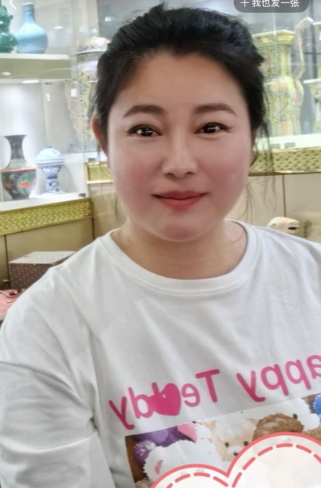 当年的演员于娜谁还记得？模特出身的她如今胖到不敢认，据说是因为生病吃药所致，不过