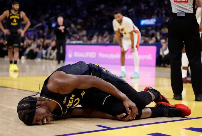 勇士现在换威金斯真的有说法，巴特勒伤之前说换威金斯的纯不懂球，但现在真的可以，勇