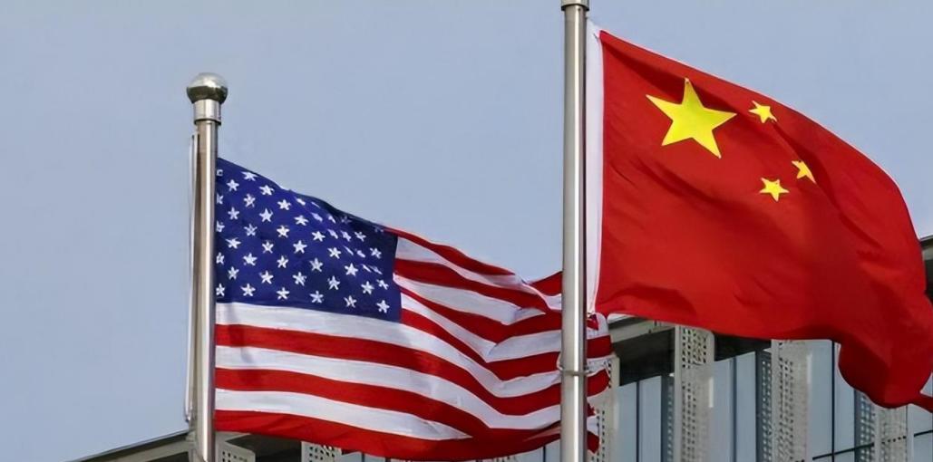 中国“人造太阳”一旦点亮，美国11艘航母舰队，将在24小时内，被激光武器“烧成废