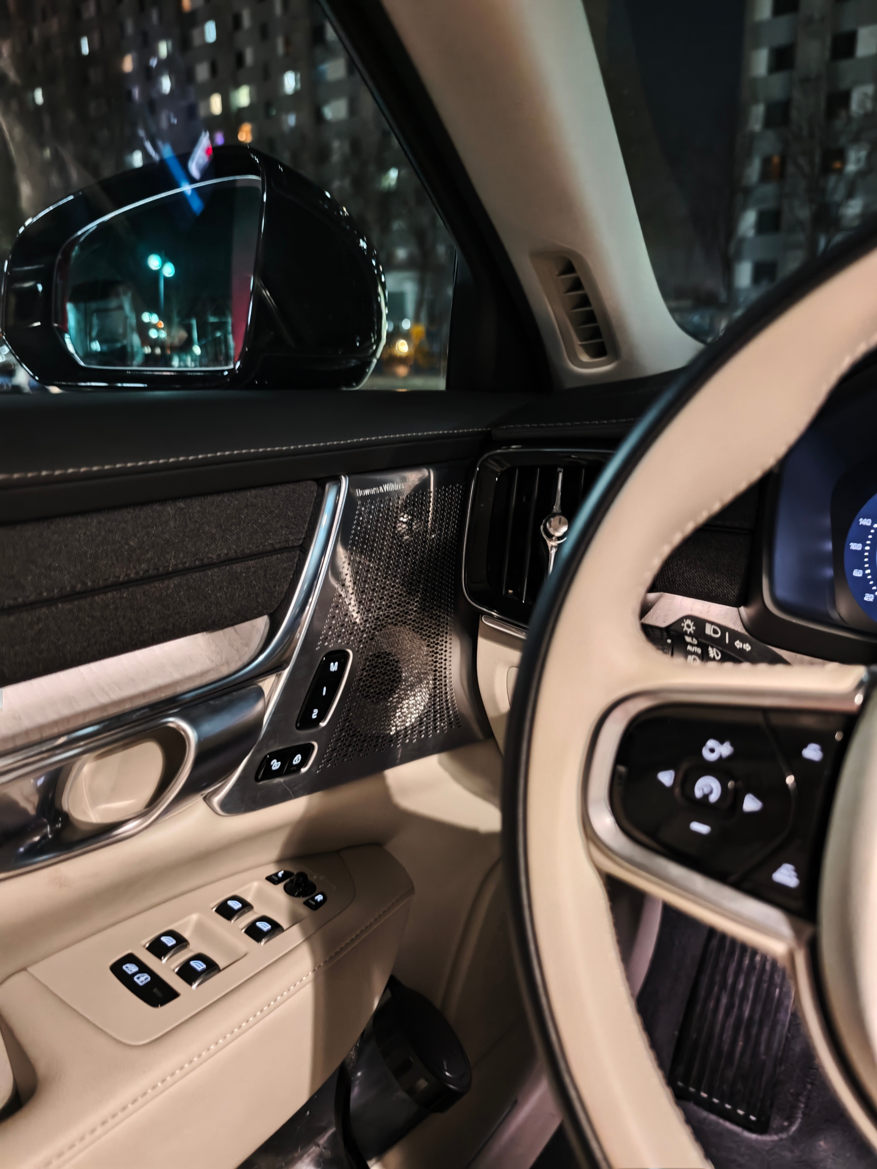 满配宝华韦健真是YYDS，听歌简直是在给耳朵做按摩这种听感绝不单单是xx个扬声器