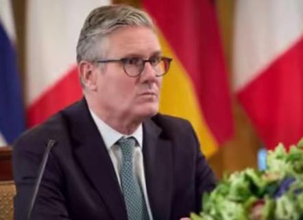 英国首先表示：不管普京在自言自语什么，俄罗斯都不会取得胜利的，英国首相呼吁西方国