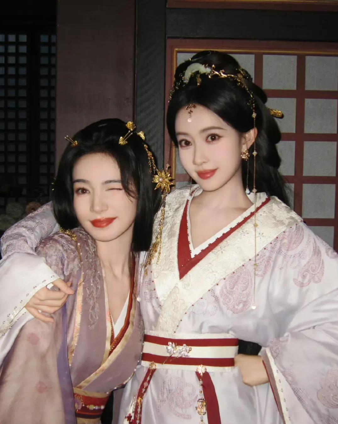 孟子义《百花杀》妆造，好看是好看，但就是当女二更有关注点。#演员美女#