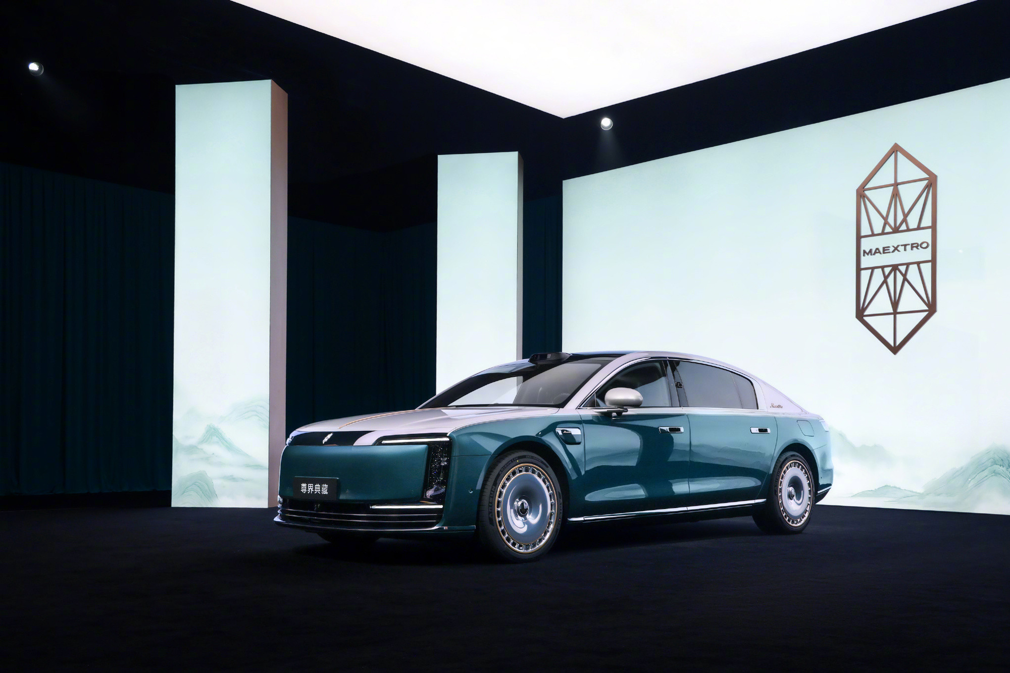 尊界S800GrandDesign典藏大观内部原本讨论的定价是168万-18