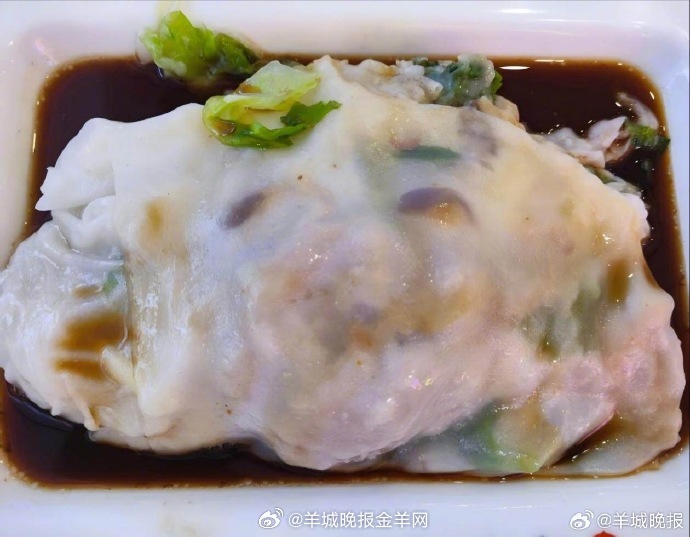 #多雨高温期街坊慎食河粉粿条##湿粉类食物易米酵菌酸中毒#近期，广东天气持续多