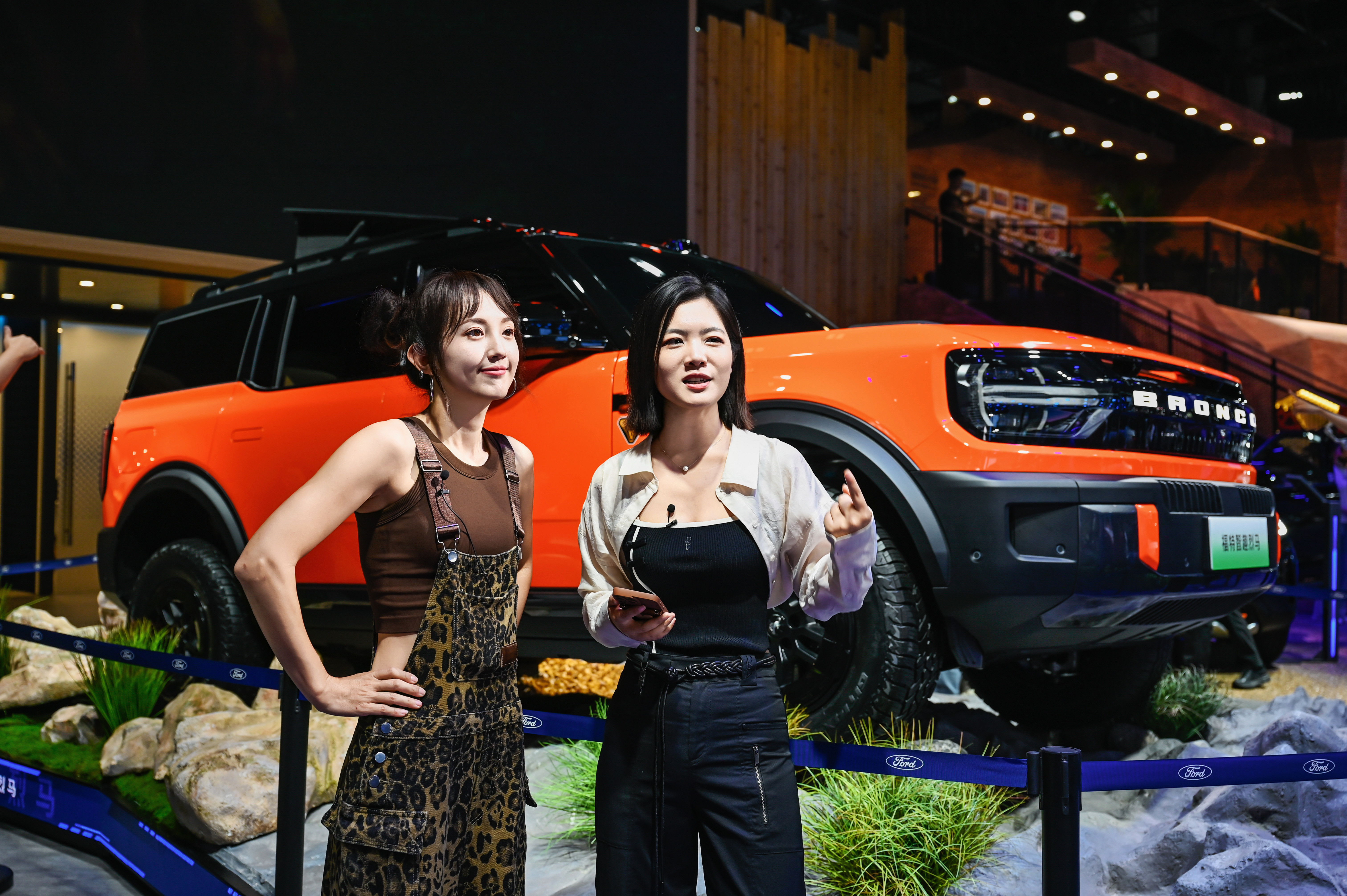福特智趣烈马、F-150猛禽、福特烈马1966…在福特官方直播间，一次有趣的逛