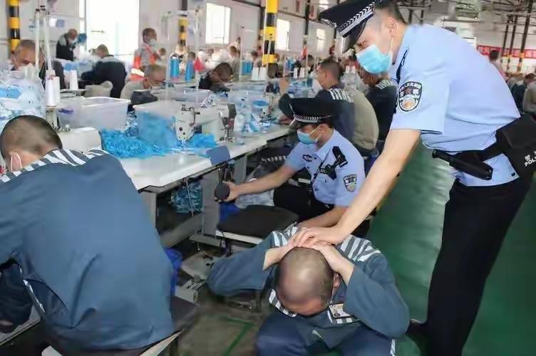 证据不足法院为什么不作无罪判决啊？因为现在纠错成本太高了高。现在体制内不可逆
