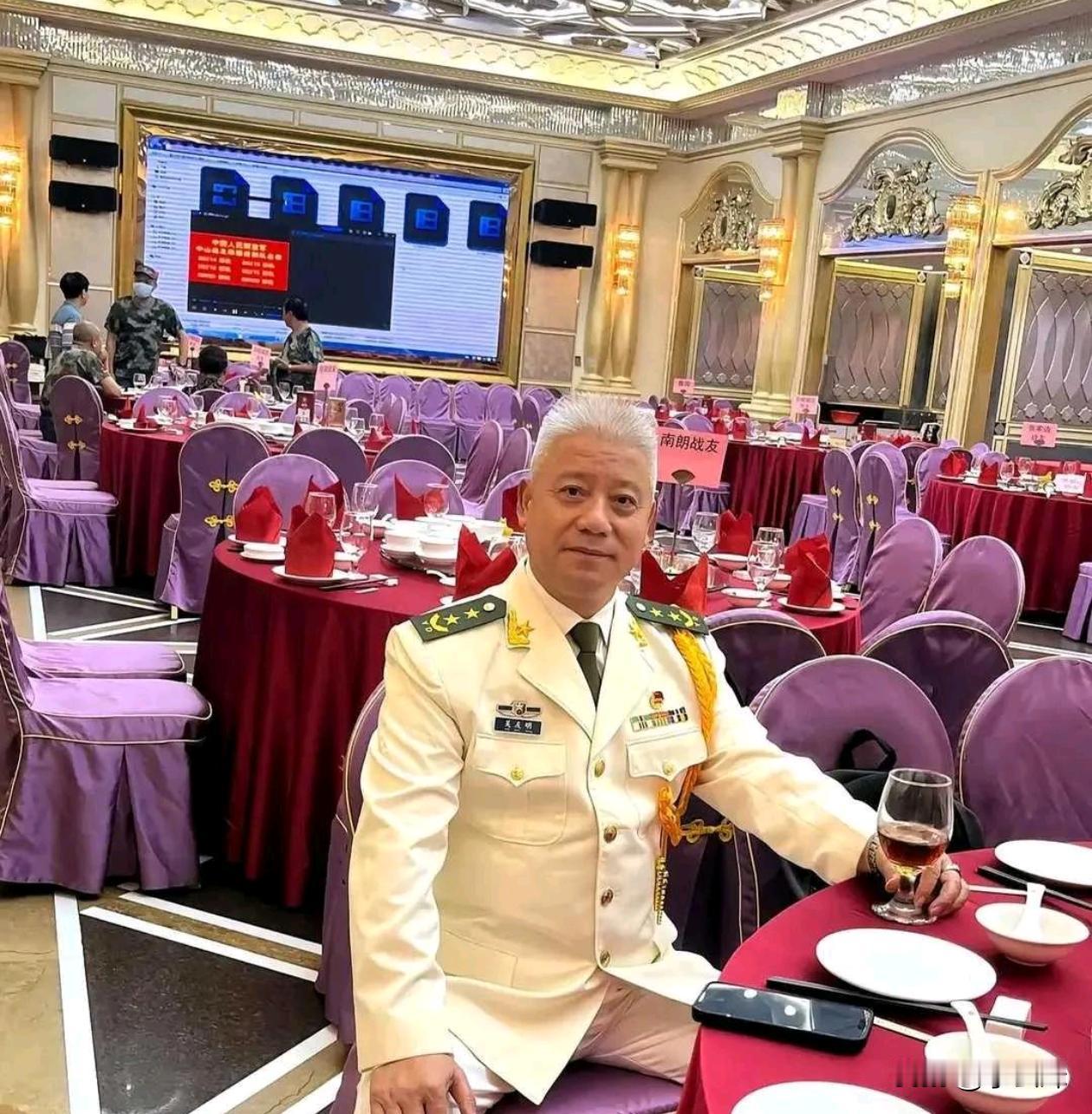 这么多战友，这婚礼规格不低