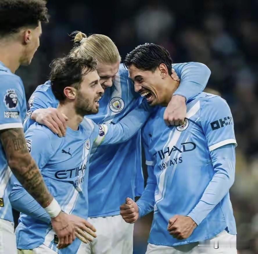 阿森纳要不夺冠曼城都不答应，分差越拉越大，如果这样都能被翻盘，阿森纳就应集体解散