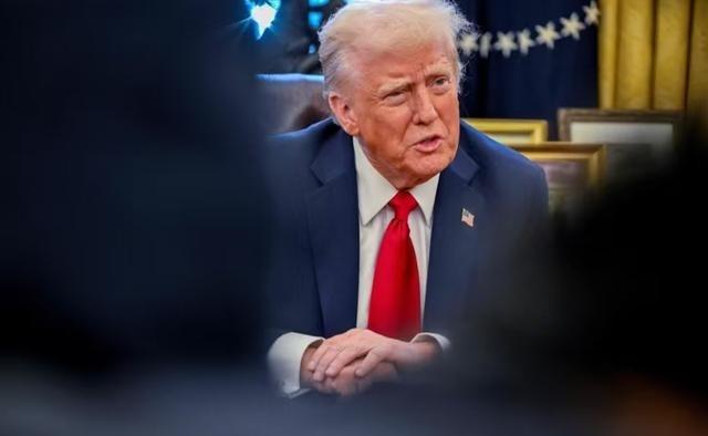 特朗普用无数事实给我们做了示范，同时告诉我们一个重要的道理，台湾海峡到底是不是中