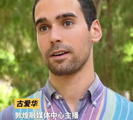 汤家凤7月29日清晨发文，抛出一个引人深思的疑问：普通岗位公务员政审需要