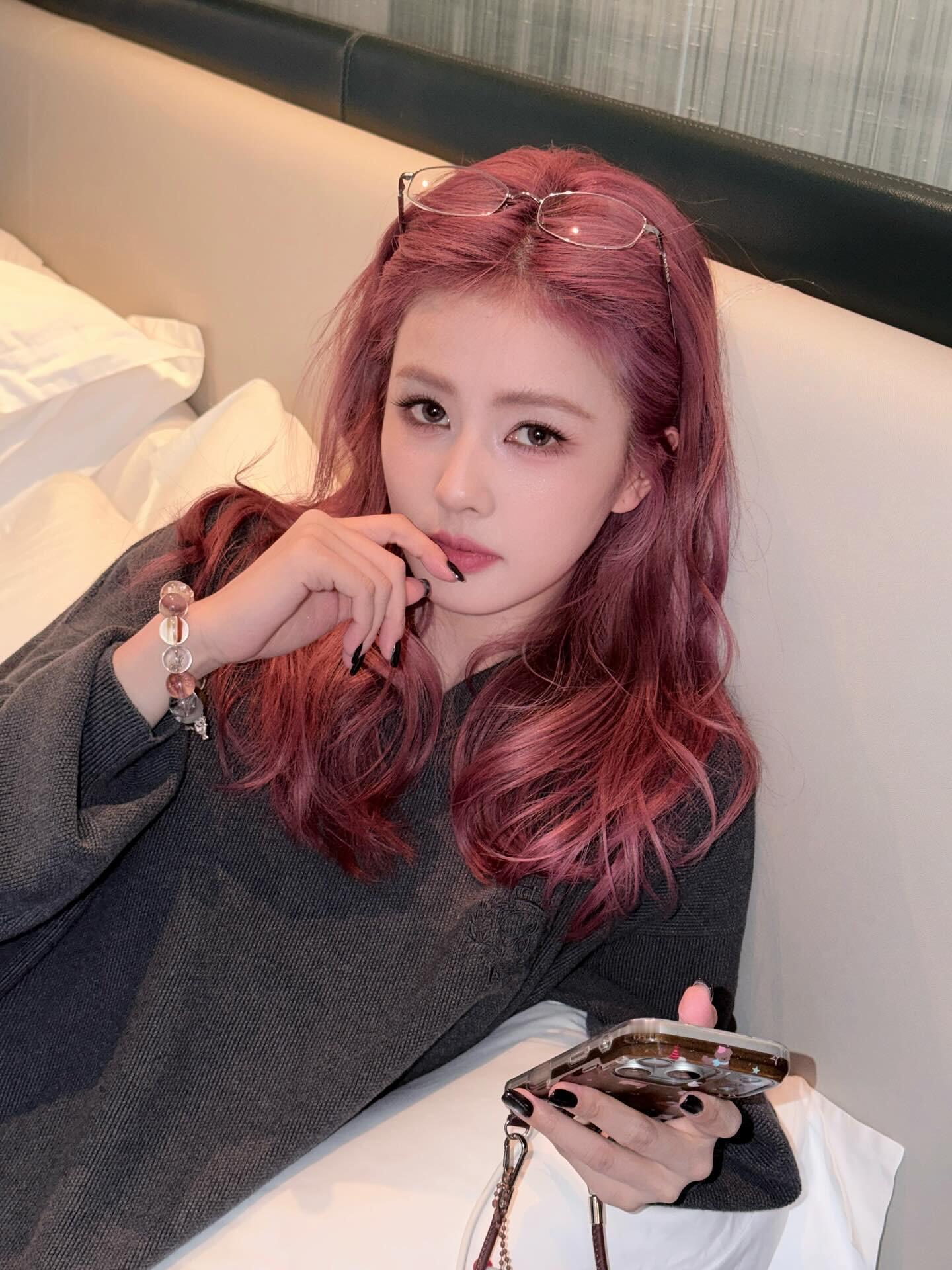 白鹿xins更新😘​​​