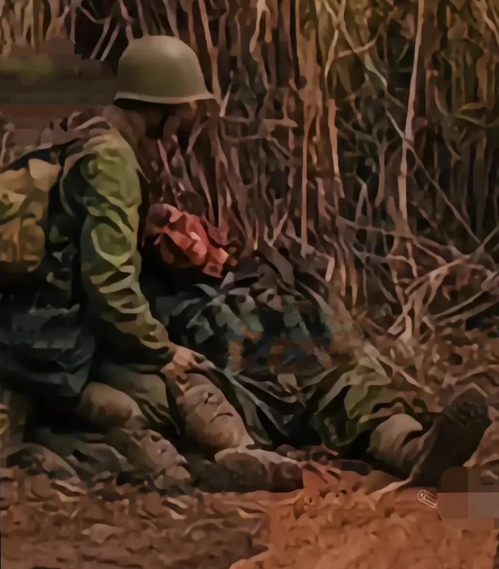 1985年5月31日凌晨5时，越军趁我67军换防间隙，组织两个加强排兵力突然发动
