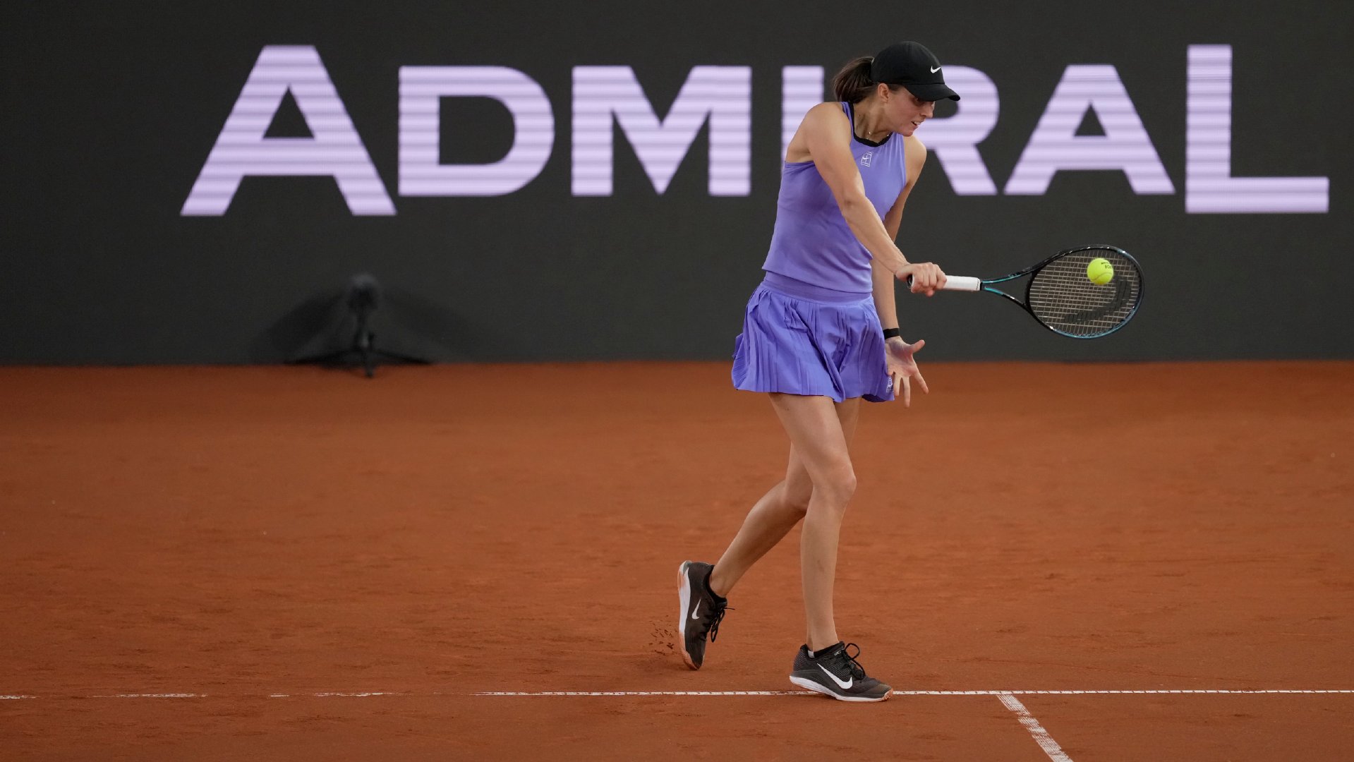 塔格尔主场继续突破👊WTA500林茨站第二轮，18岁的本土新星塔格尔在第二盘化