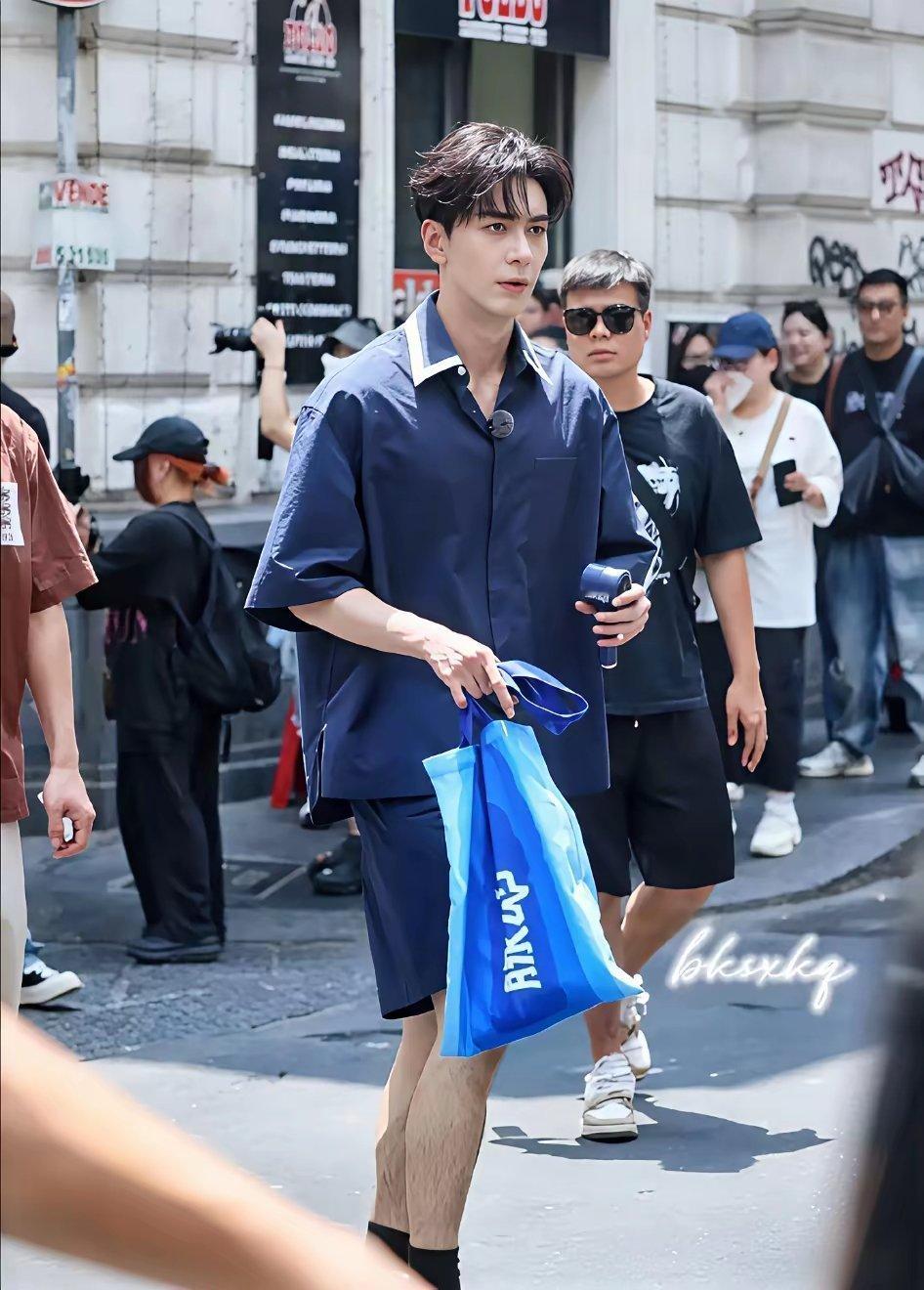 其实大家都心知肚明陈星旭他已经火起来了不是因为他营销多，也不是因为他靠绯闻出圈，