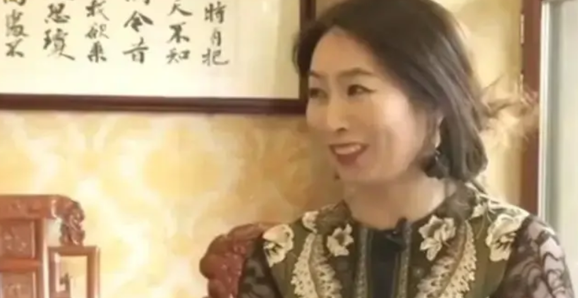 2023年，一档相亲节目中，57岁的刘大爷和54岁的李大妈一见钟情，很有眼缘，就