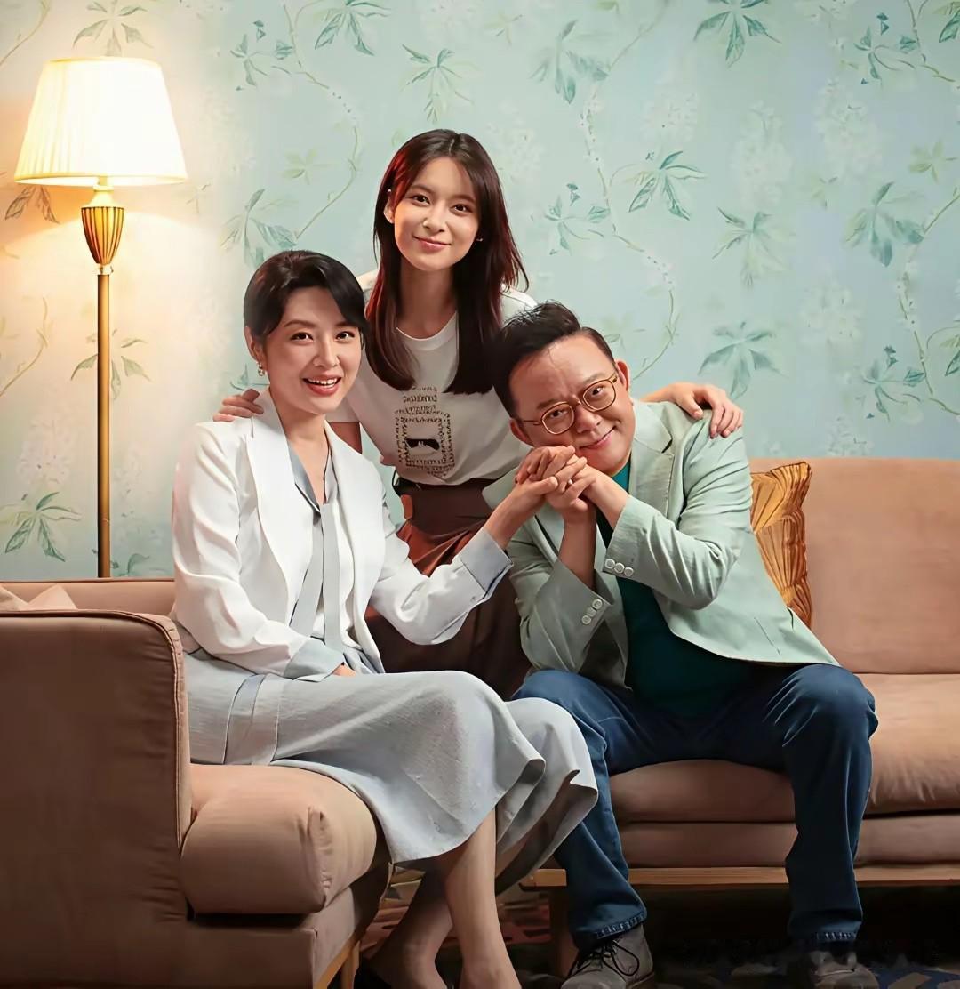 原来他们年轻的时候，关系那么好啊？