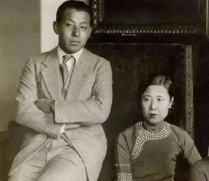 1990年，老态龙钟的张学良回忆起了于凤至：我和她没感情，不过生儿养女！她也有外遇，张学良说的这番话