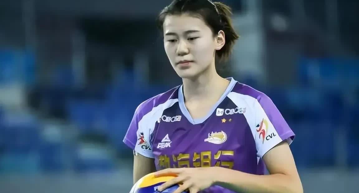 随笔。天津女排今晚对江苏女排。天津关键人，王艺竹、陈博雅、杨