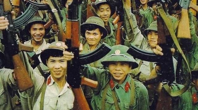 中越战争之欺骗：越副部长找北京和谈，中国撤军，308师急调谅山1979年的