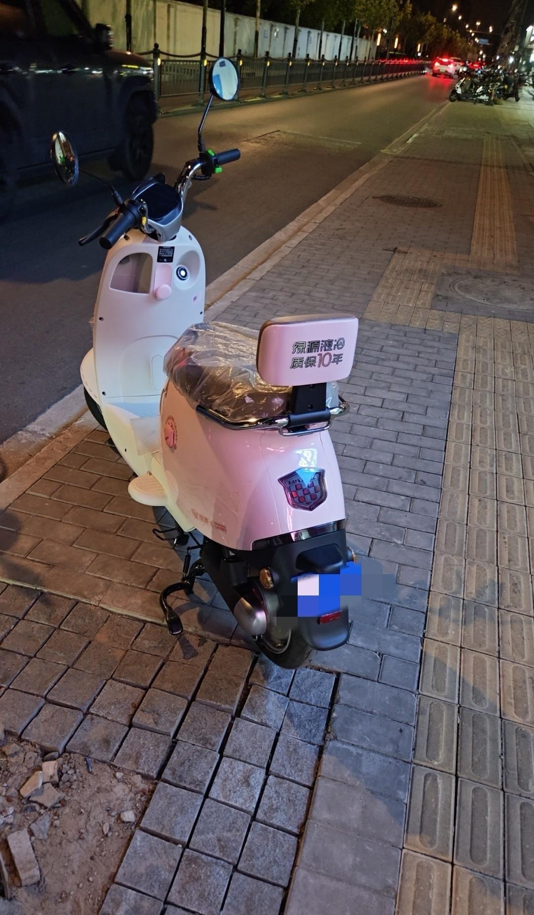 选电动车不管新国标还是老国标，核心就看能耗、续航和后期维护，这三点直接影响日常用