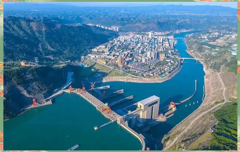 来看看我国长江流域的四大水电基地。第一，金沙江水电基地位于金沙江干流，装机
